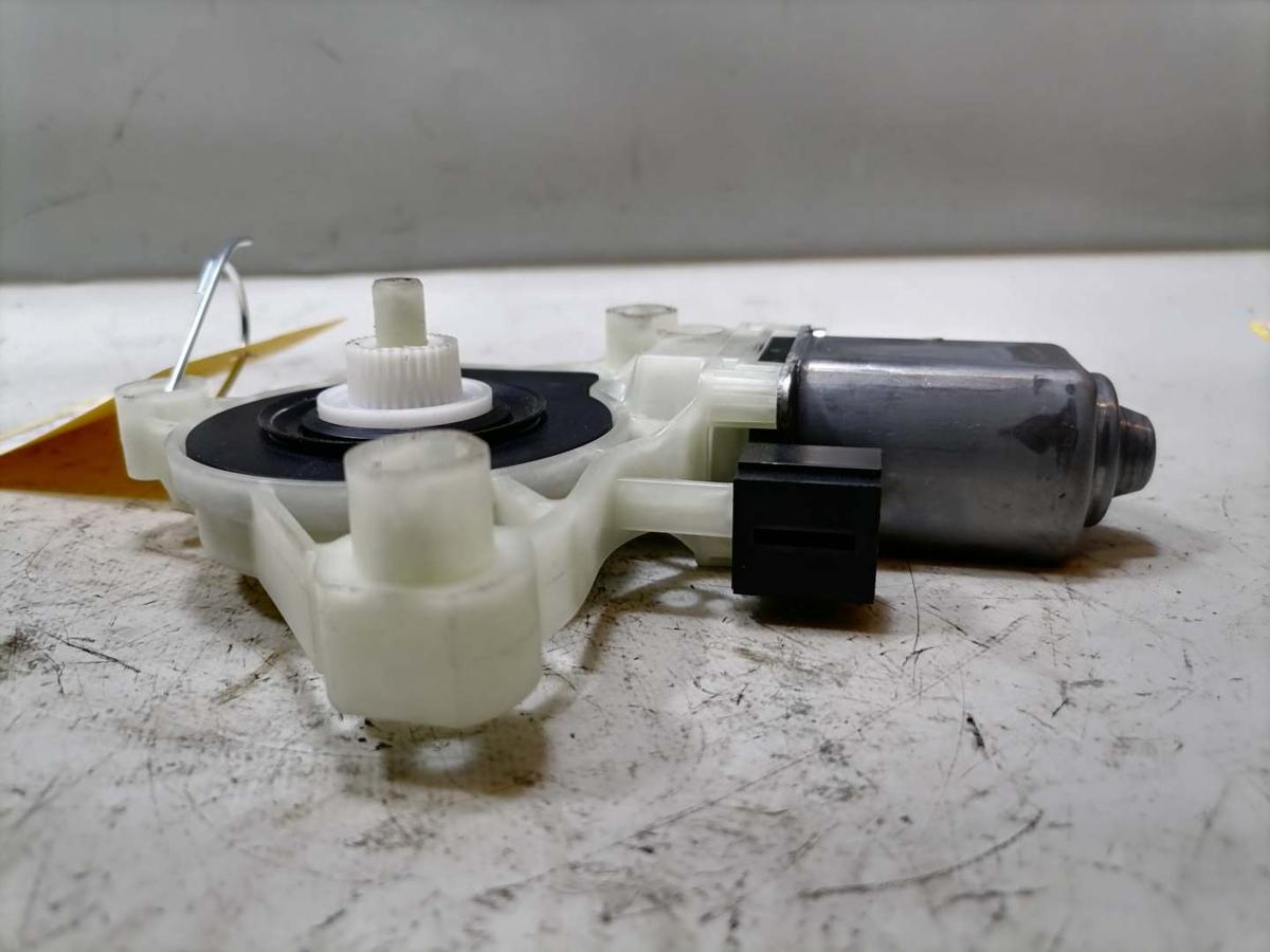 VW Passat B9 original Fensterhebermotor hinten links Bj.2024